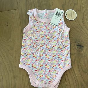 BNWT Baby Girls First Impression Onesie 0-3m